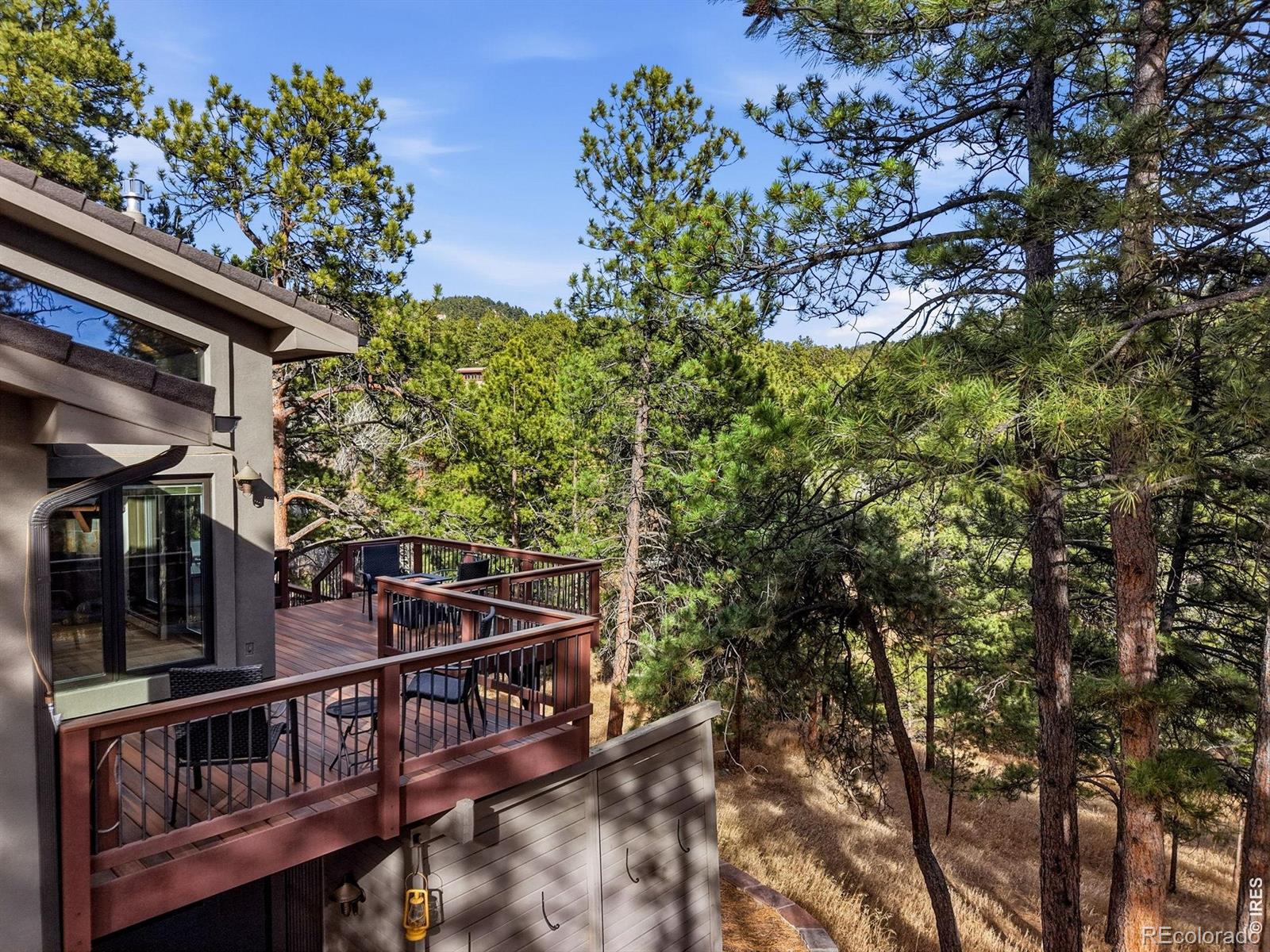 2074 Foothills Drive S