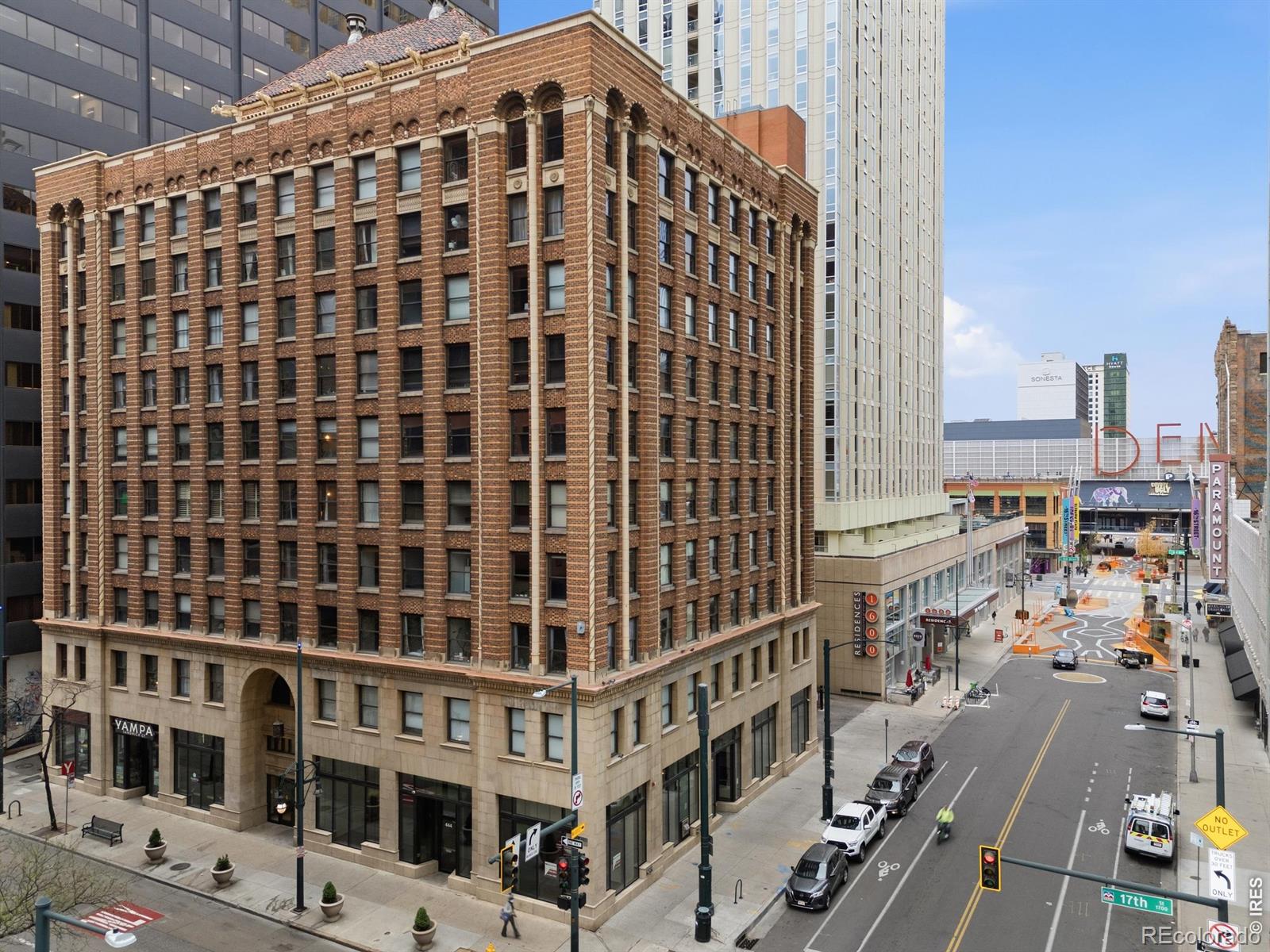 444 17th Street Unit: 304