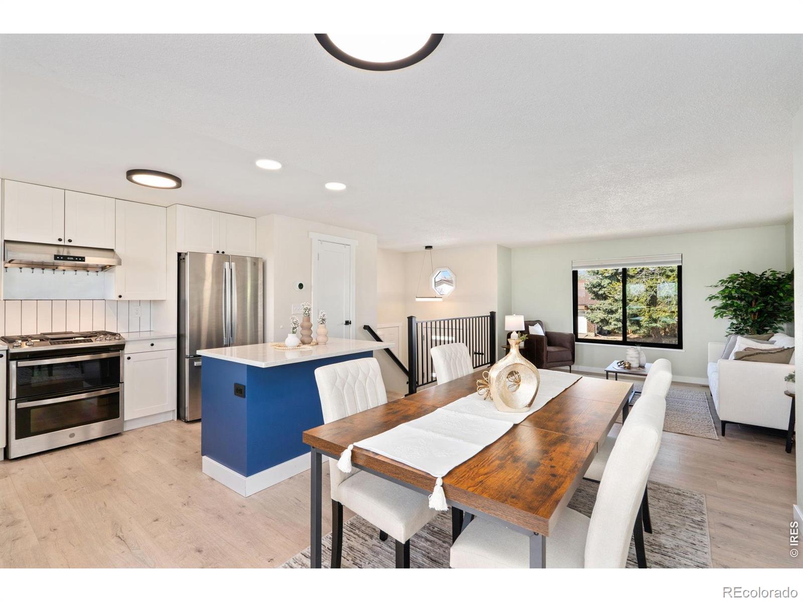 1578 S Del Norte Avenue