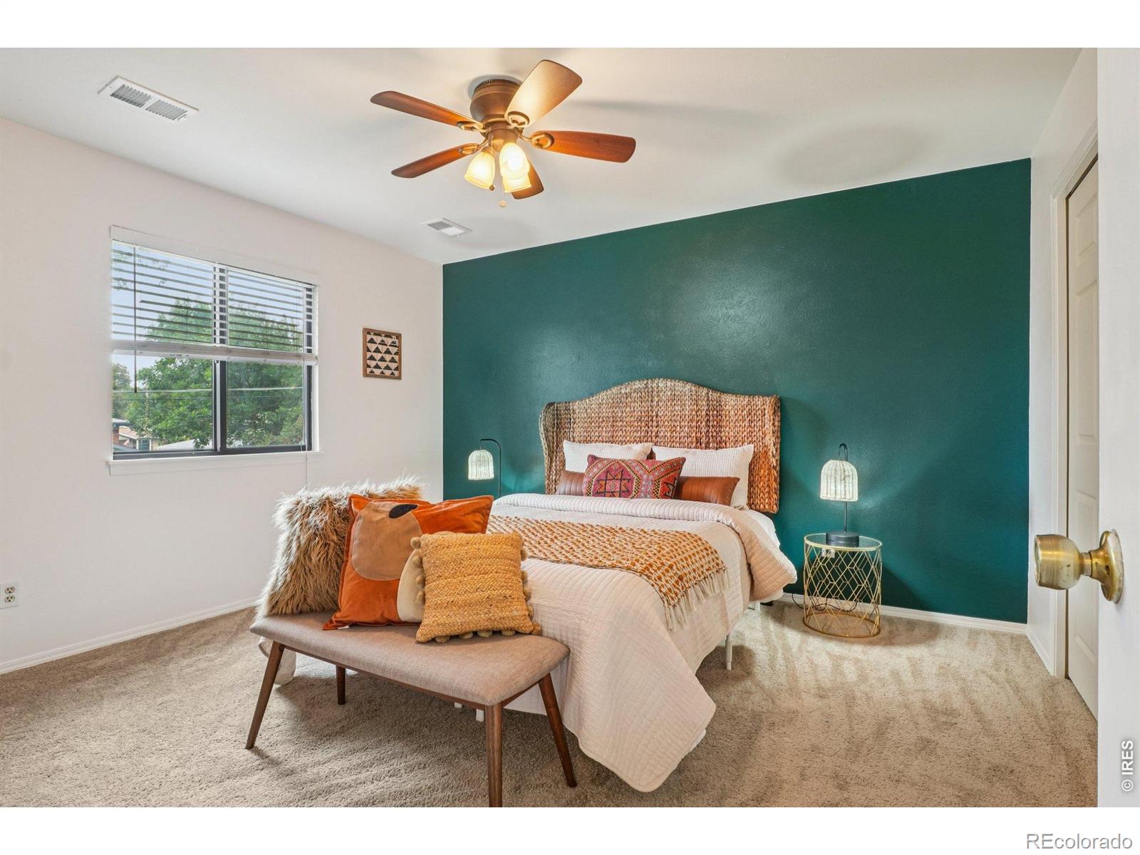 6321 Oak Court