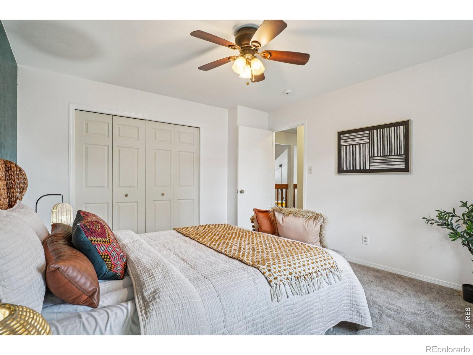 6321 Oak Court