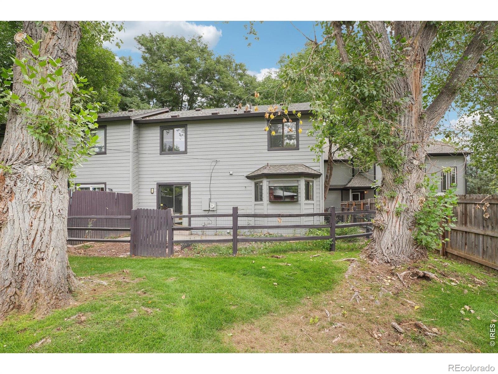 6321 Oak Court