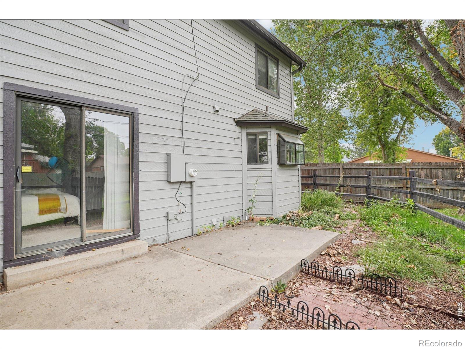 6321 Oak Court