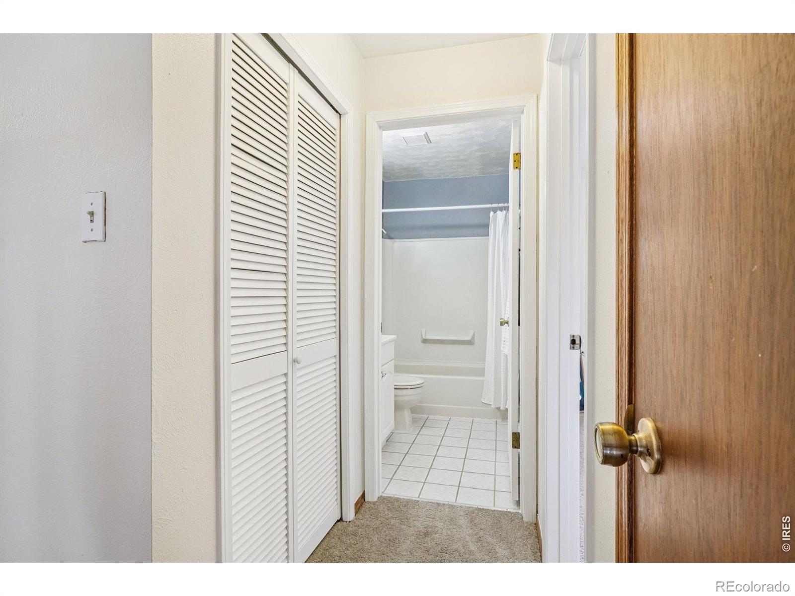 6321 Oak Court