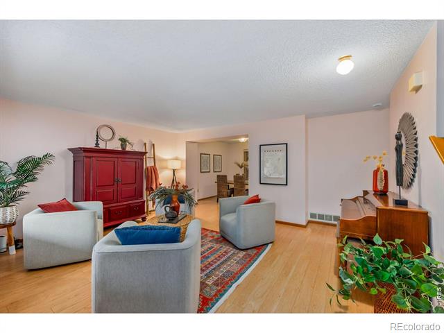 1631 Dogwood Court