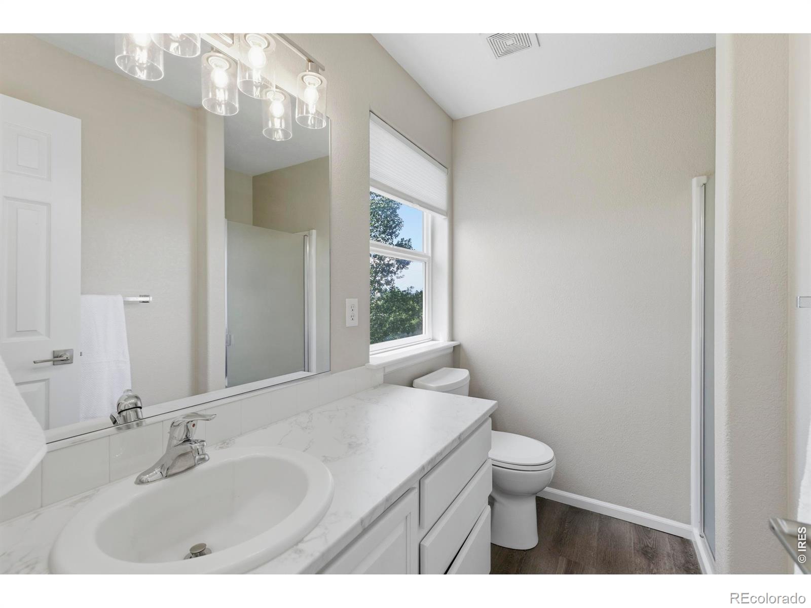 802 Waterglen Drive Unit: 52
