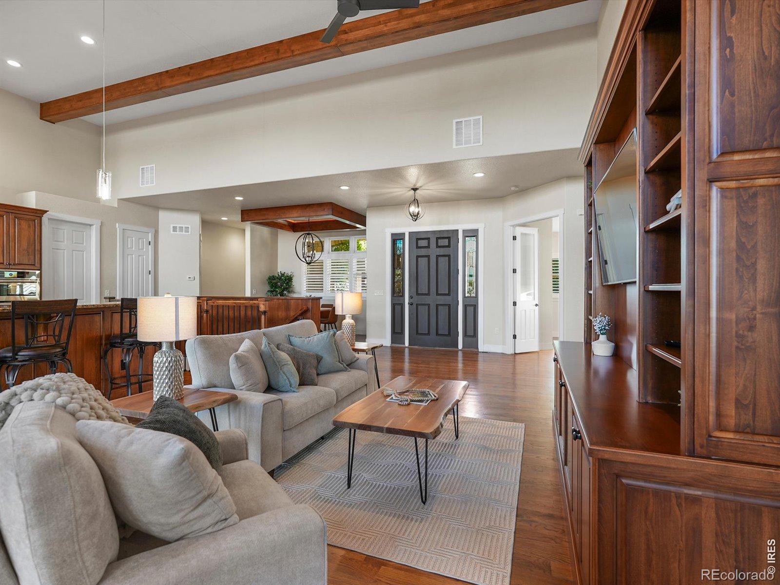 1819 Seashell Court