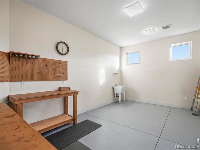 1819 Seashell Court