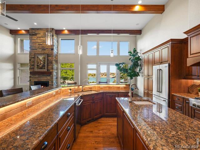 1819 Seashell Court