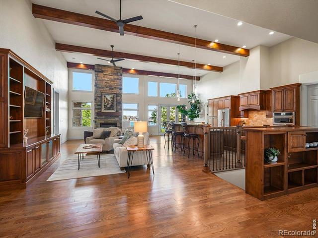 1819 Seashell Court