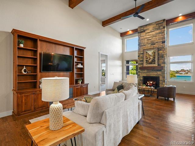 1819 Seashell Court