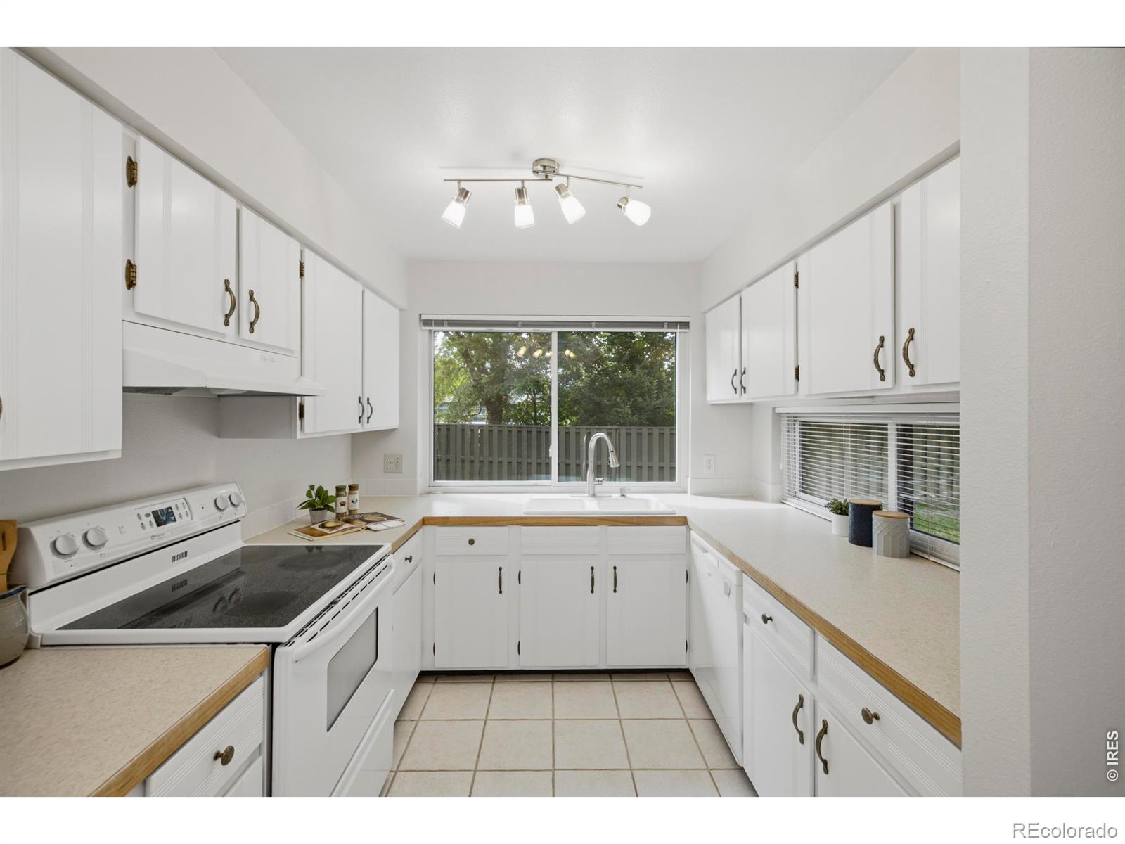 1913 Waters Edge Street Unit: B
