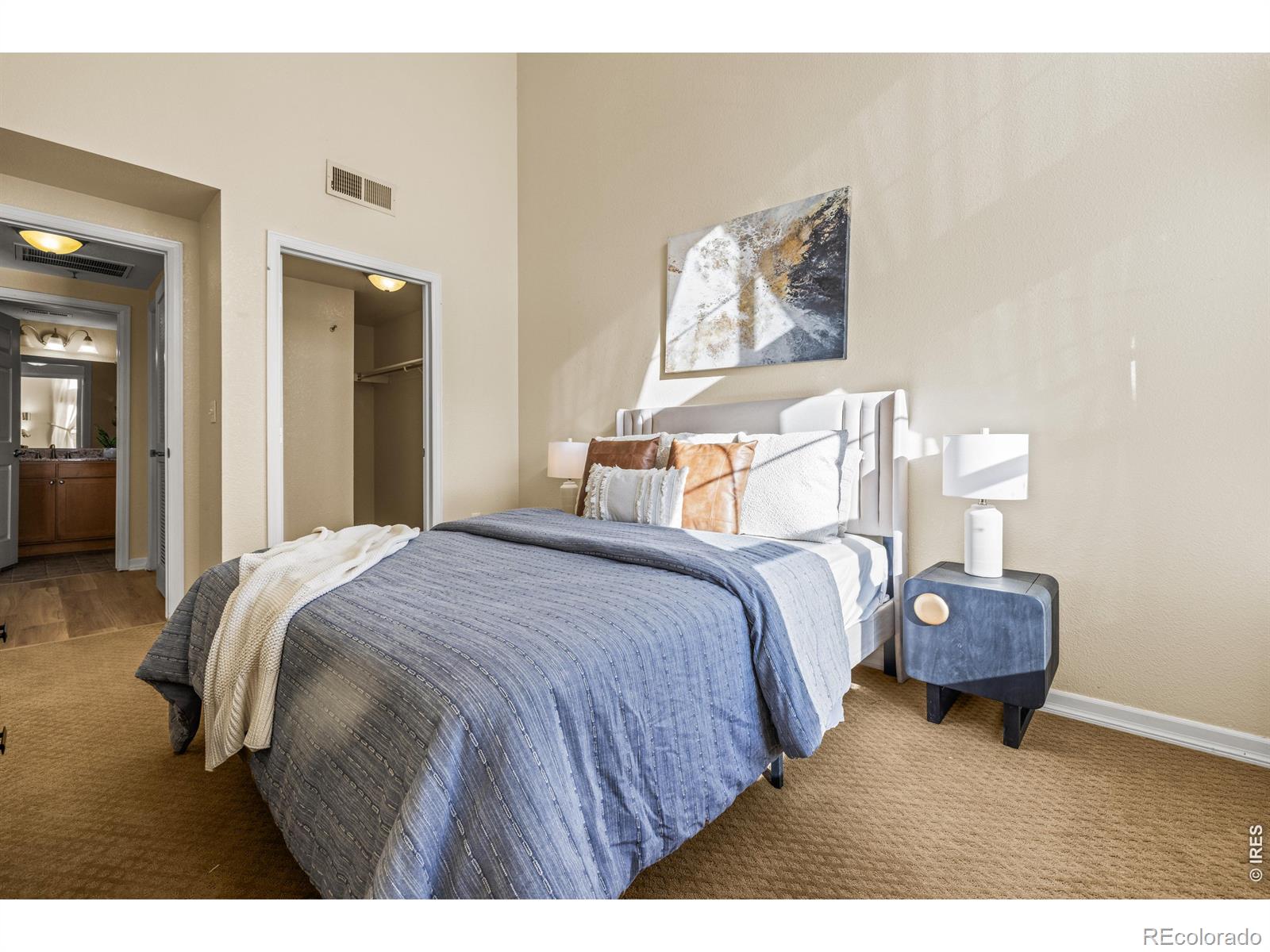 1623 Saint Paul Street Unit: 405