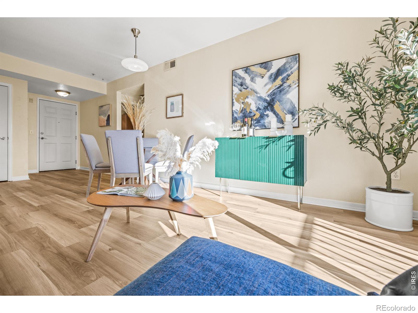 1623 Saint Paul Street Unit: 405