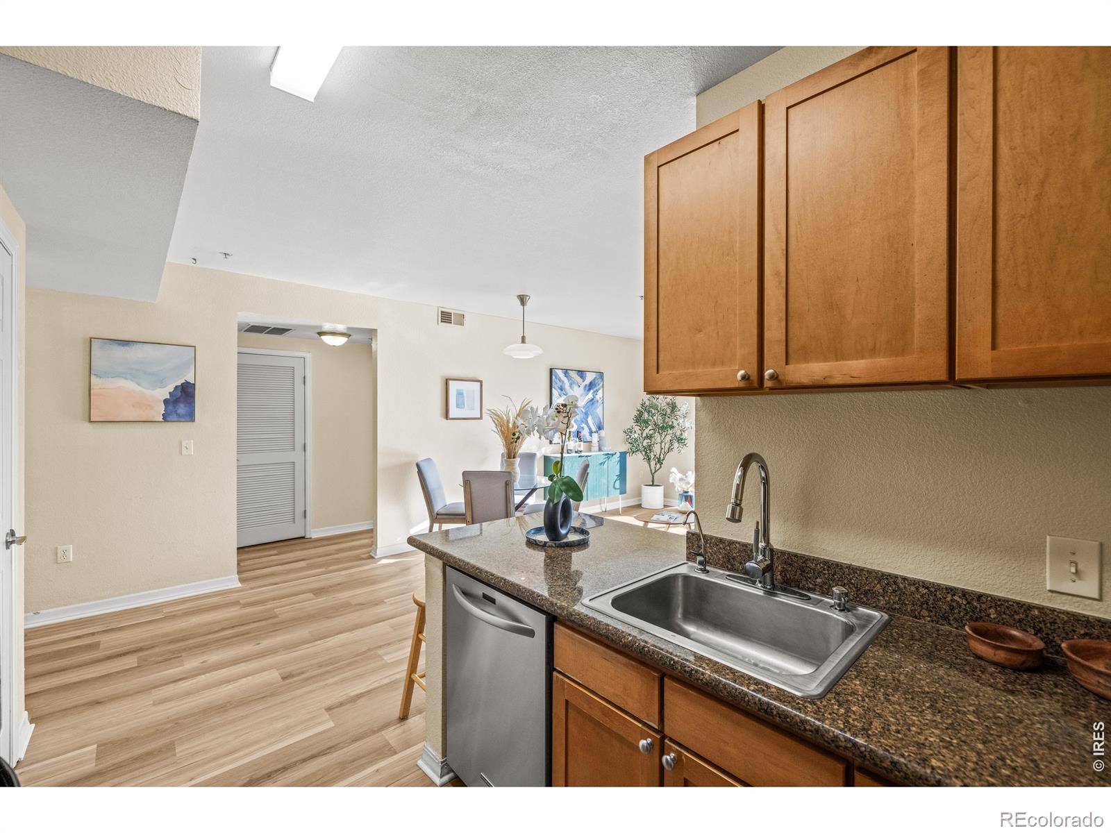 1623 Saint Paul Street Unit: 405