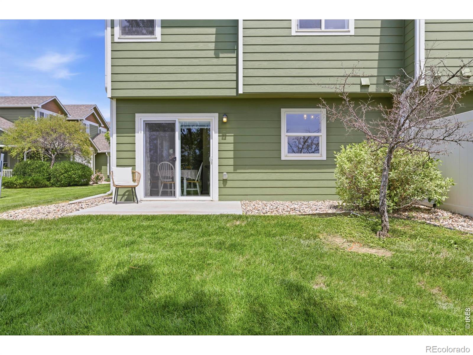 802 Waterglen Drive Unit: 52