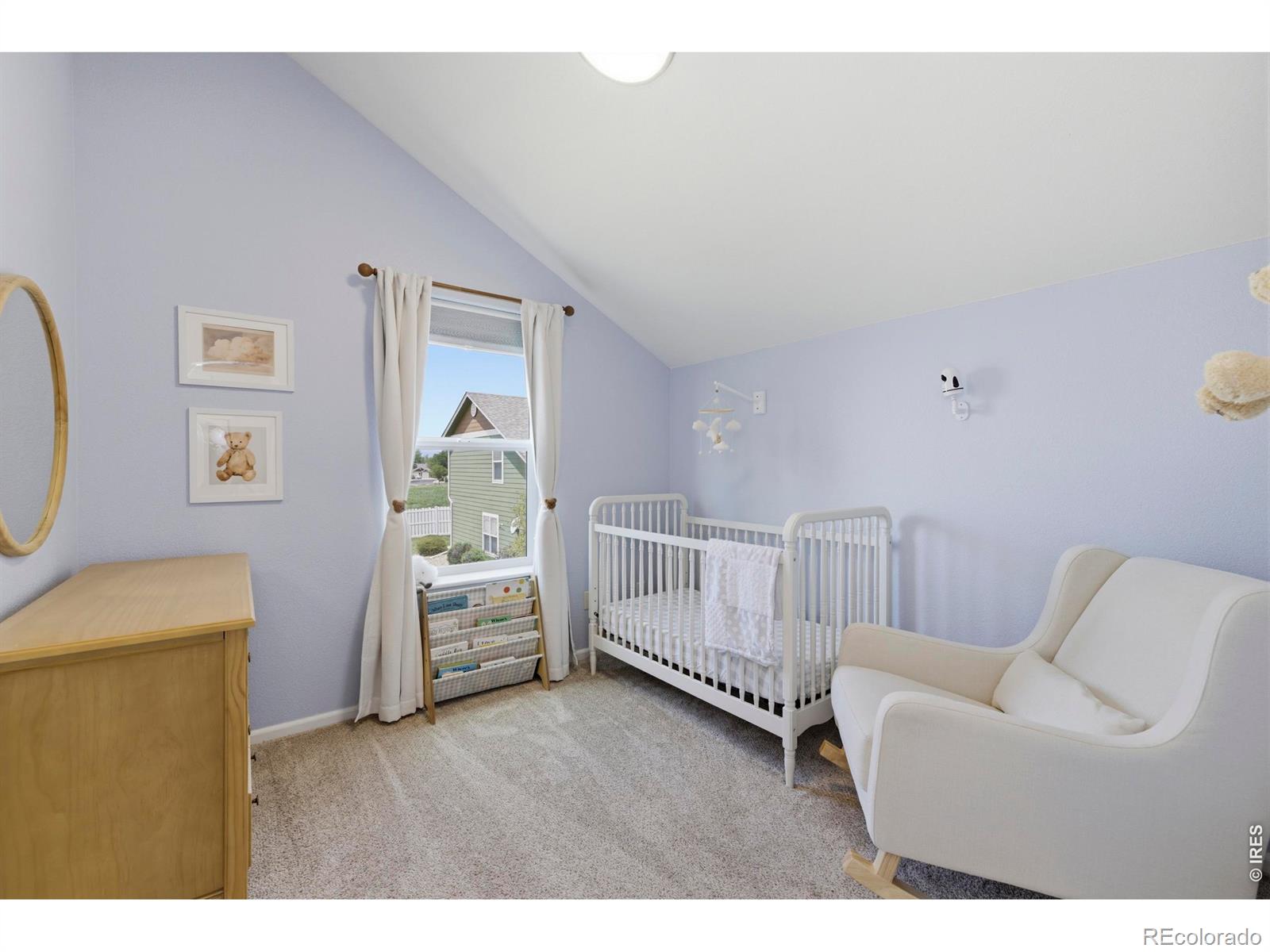 802 Waterglen Drive Unit: 52