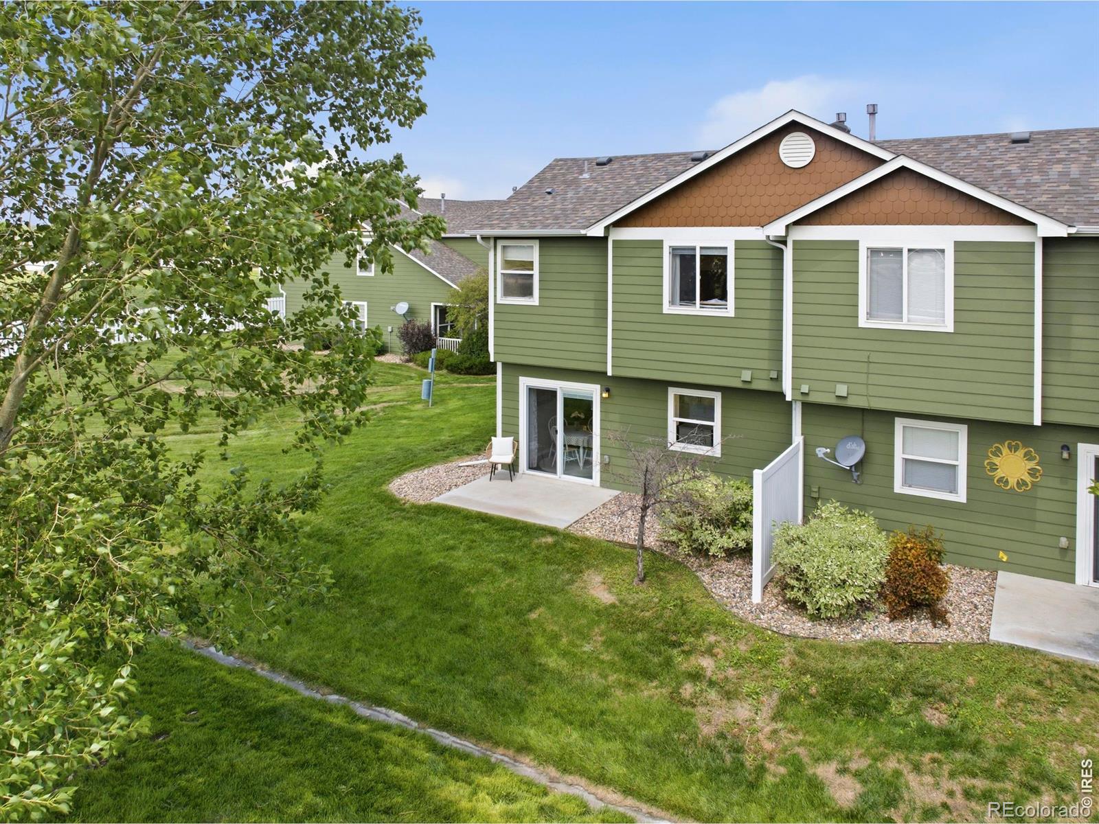 802 Waterglen Drive Unit: 52