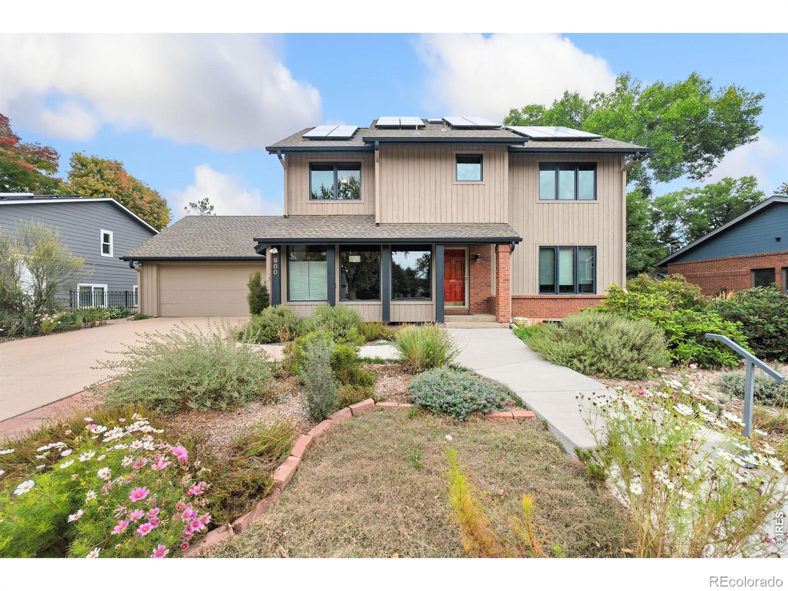 900 Whalers Way