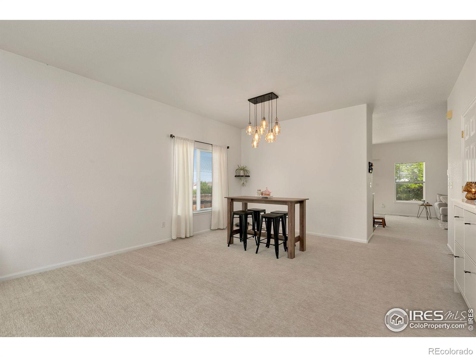 2814 Outrigger Way