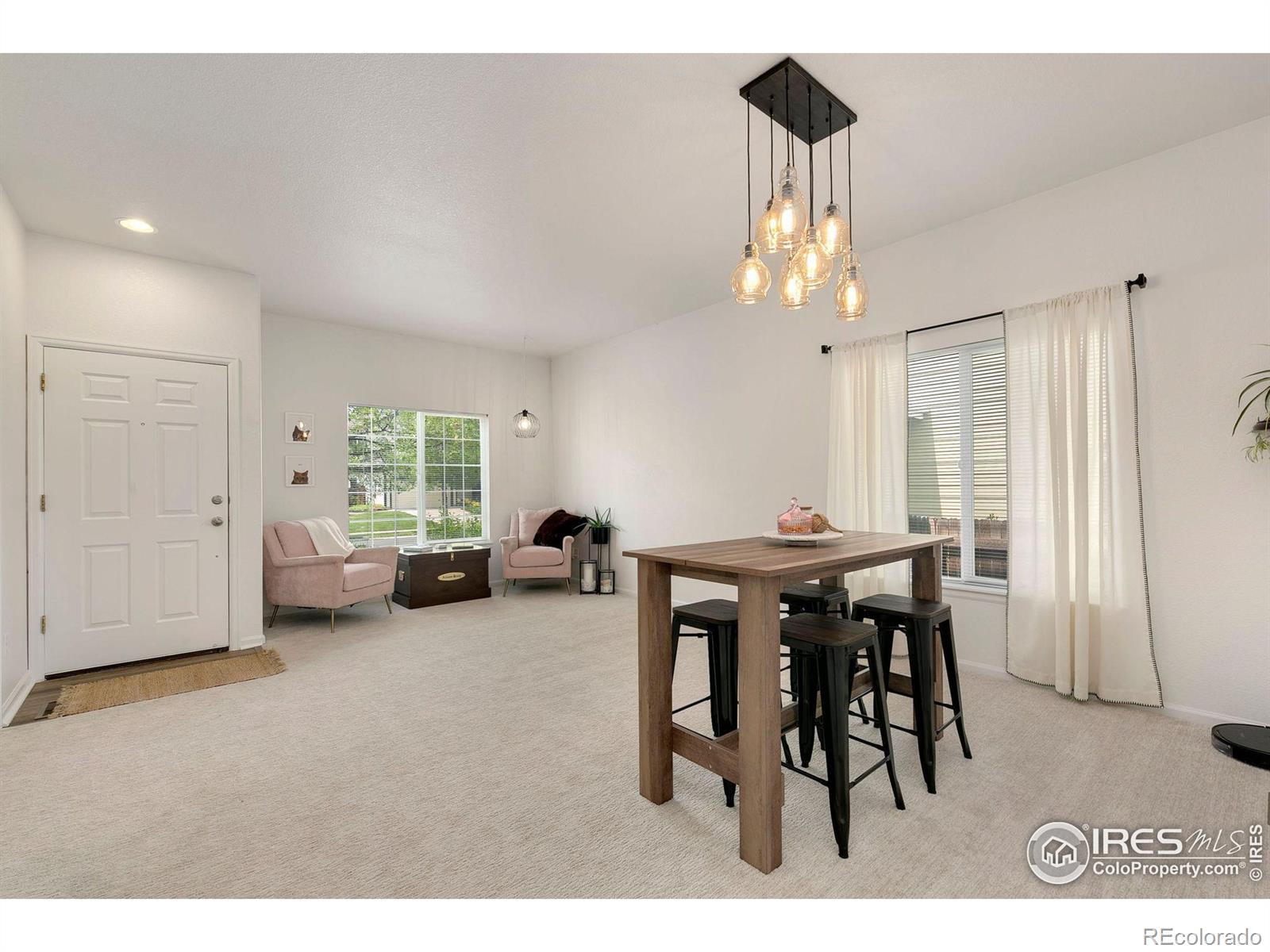 2814 Outrigger Way