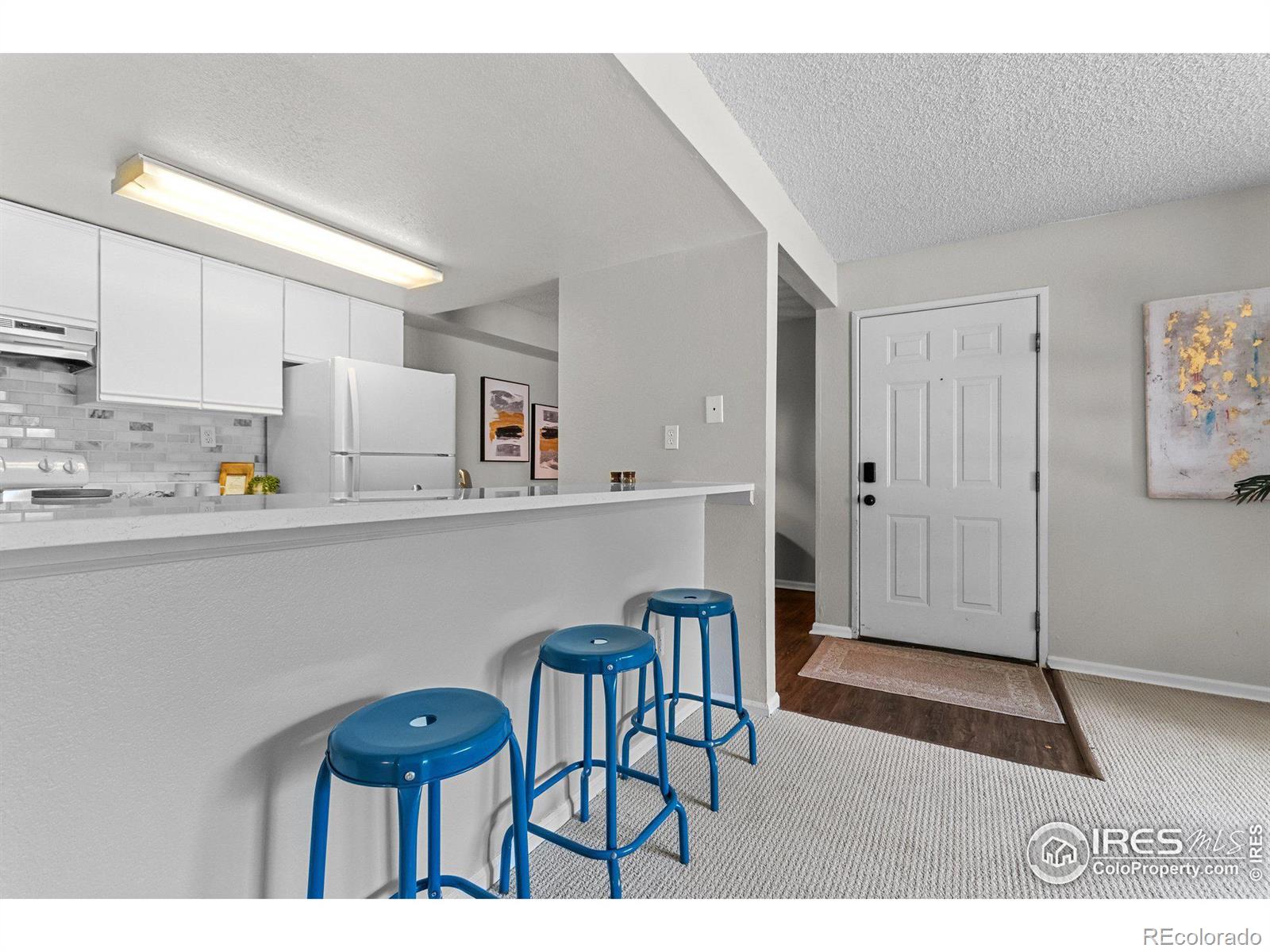 6385 Oak Street Unit: 103