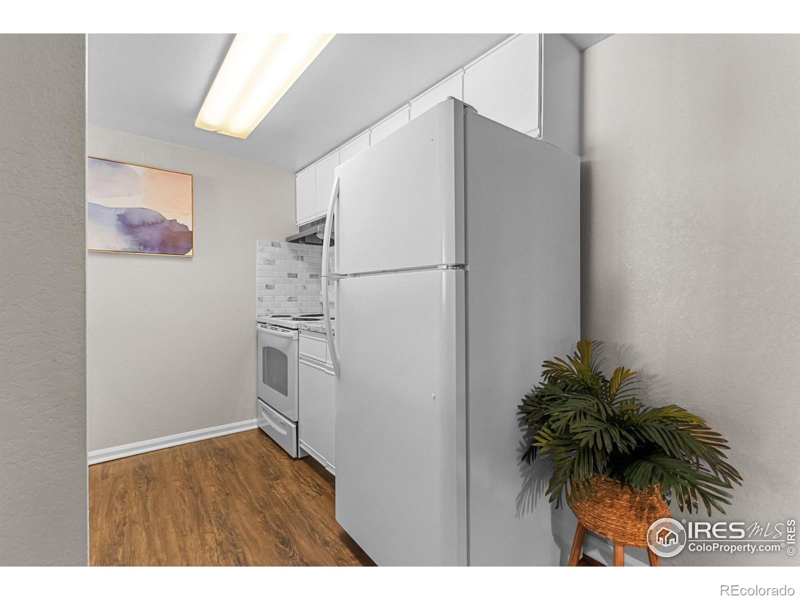 6385 Oak Street Unit: 103
