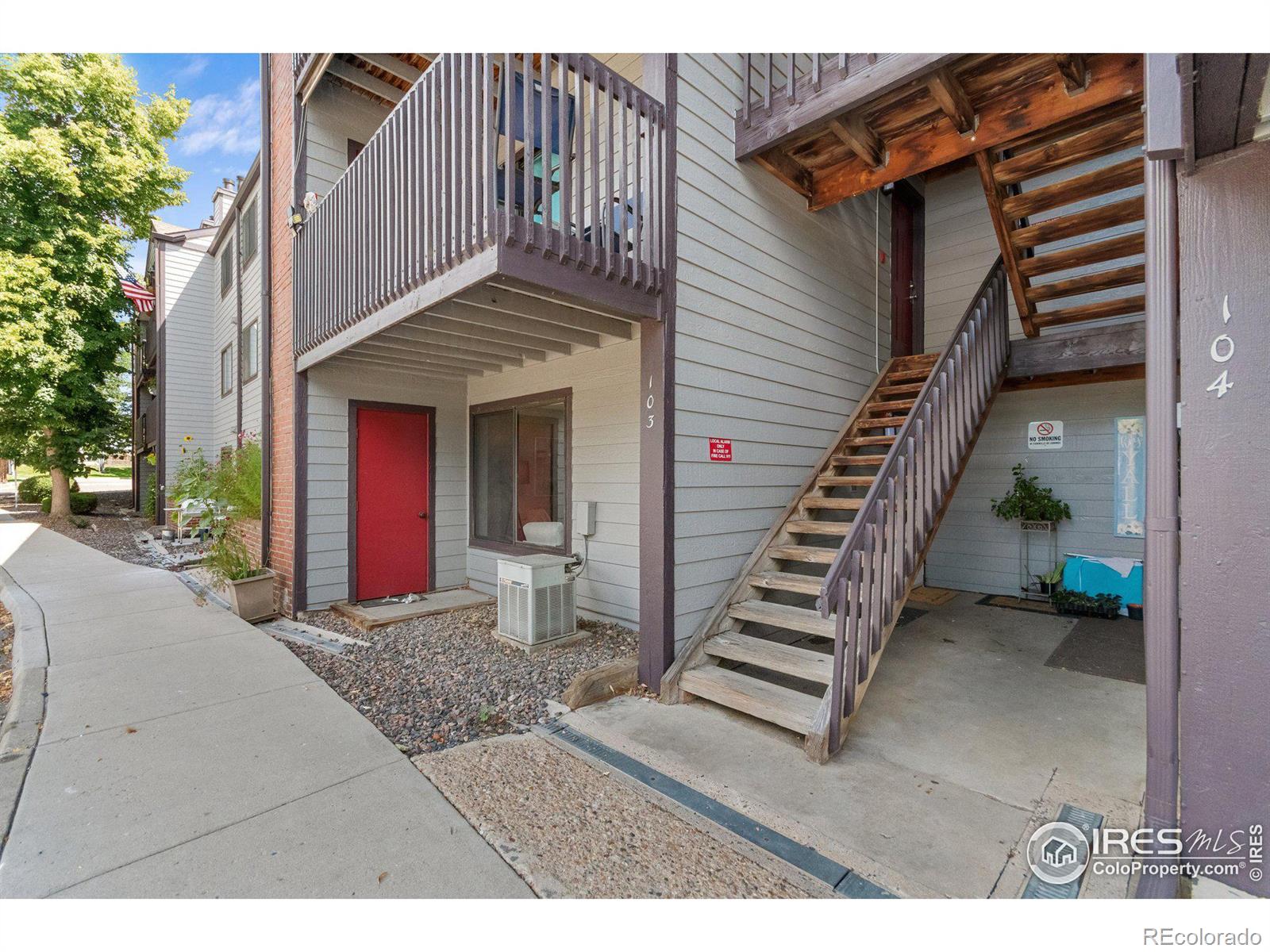 6385 Oak Street Unit: 103