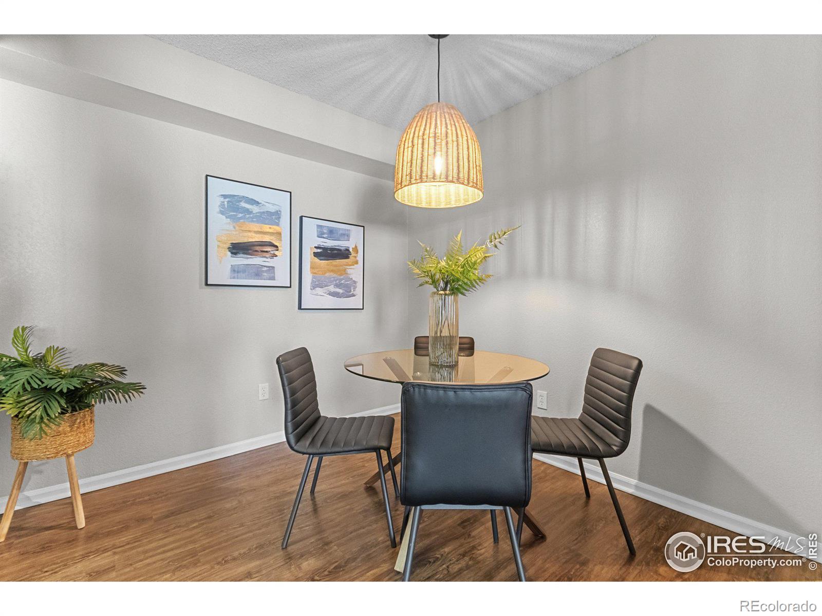 6385 Oak Street Unit: 103