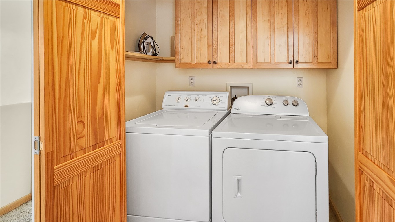 1736 Valley Of The Sun DRIVE