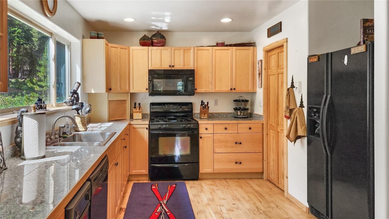 1736 Valley Of The Sun DRIVE