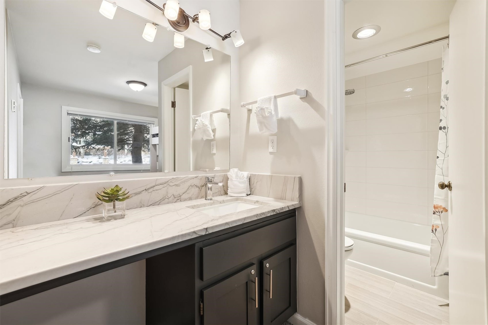 22974 Us Highway 6 A102