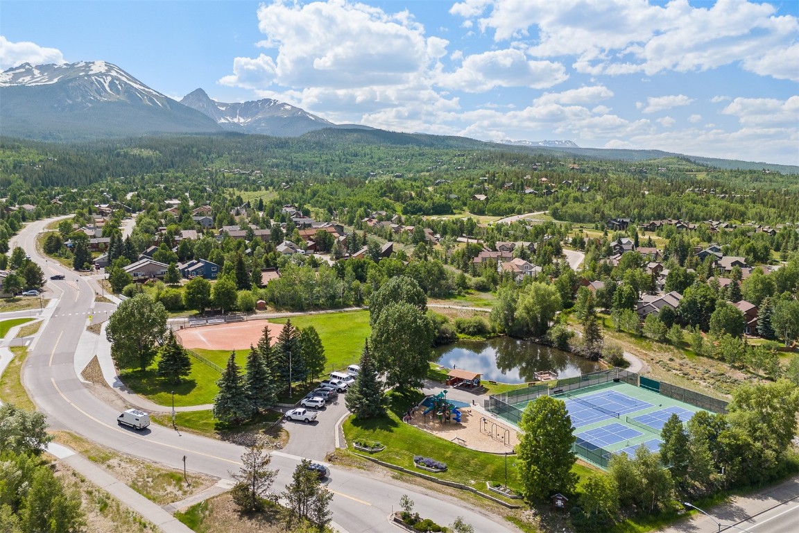 329 N Chipmunk CIRCLE