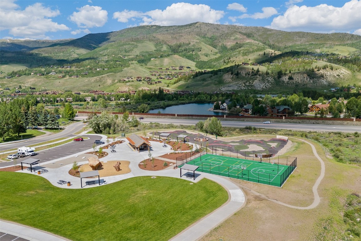 329 N Chipmunk CIRCLE