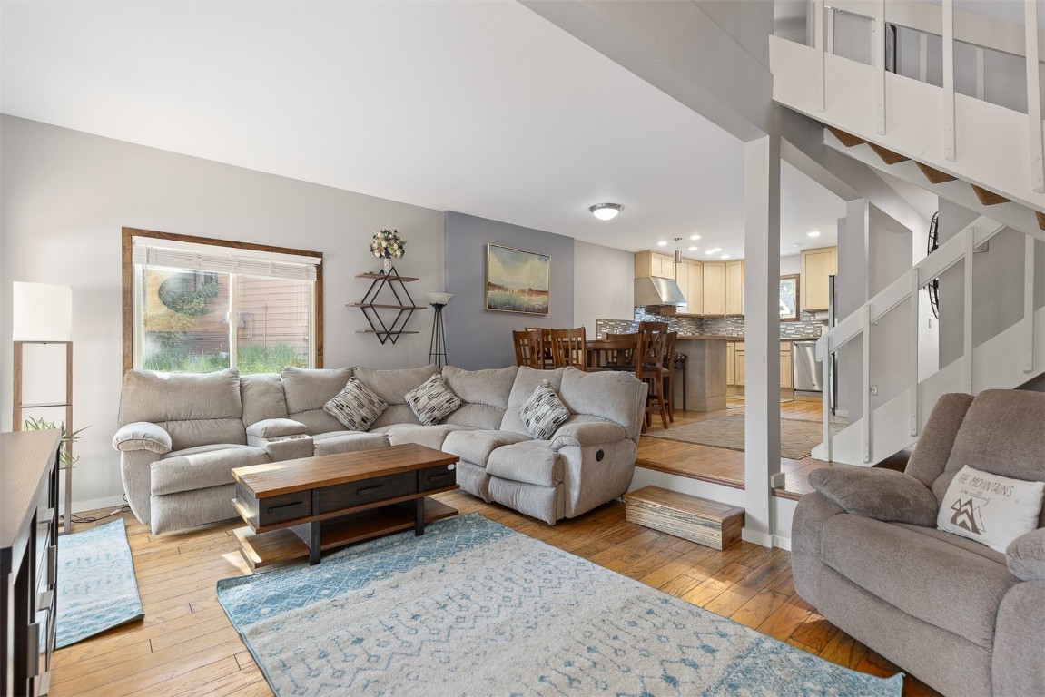 329 N Chipmunk CIRCLE