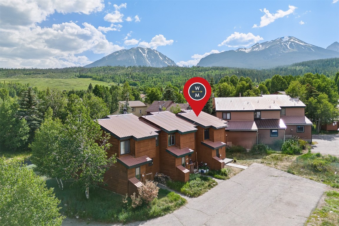 329 N Chipmunk CIRCLE