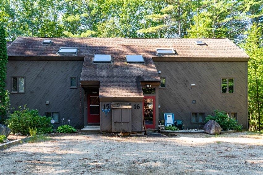 15 Woodland Pines Road