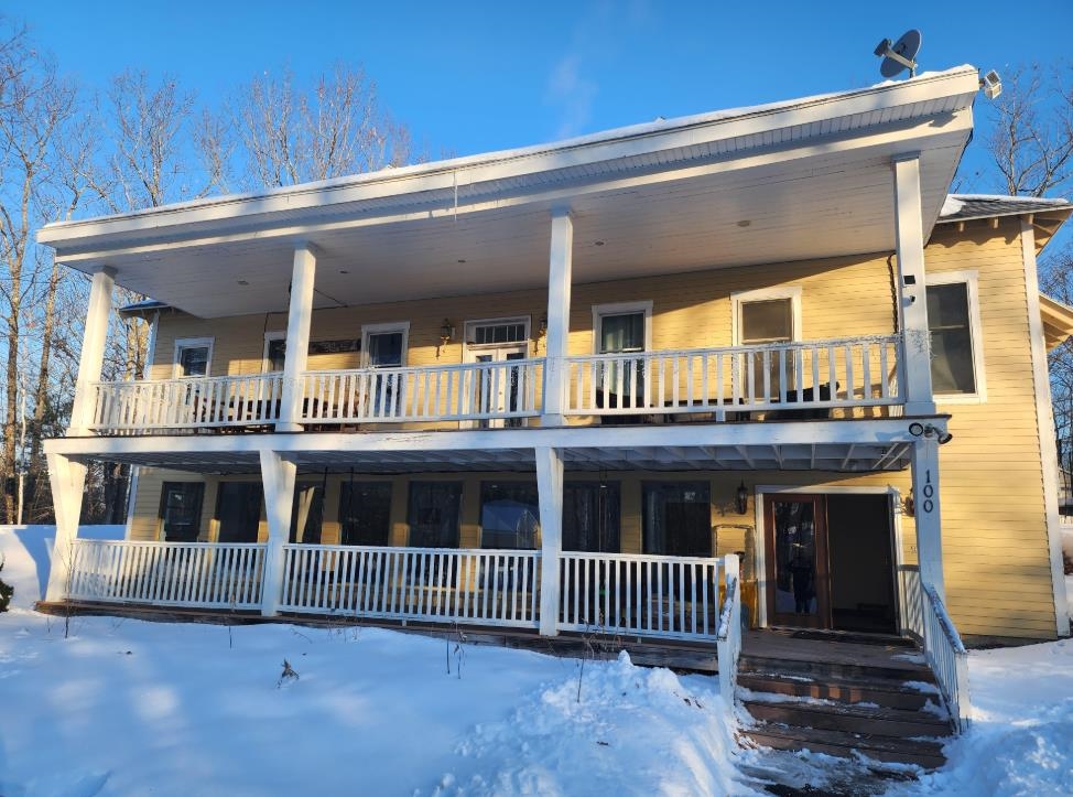 100 White Oak Drive