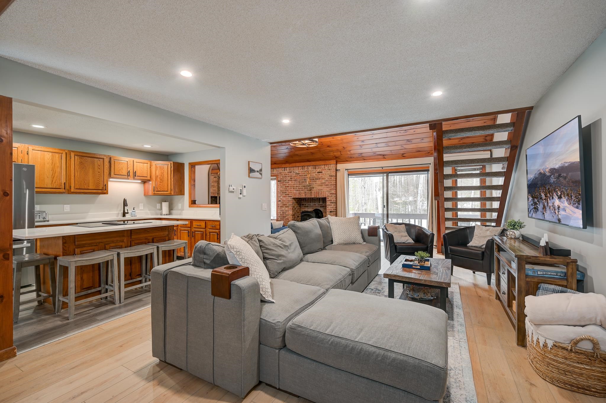 141 Stonehurst Manor Road Unit: 15A