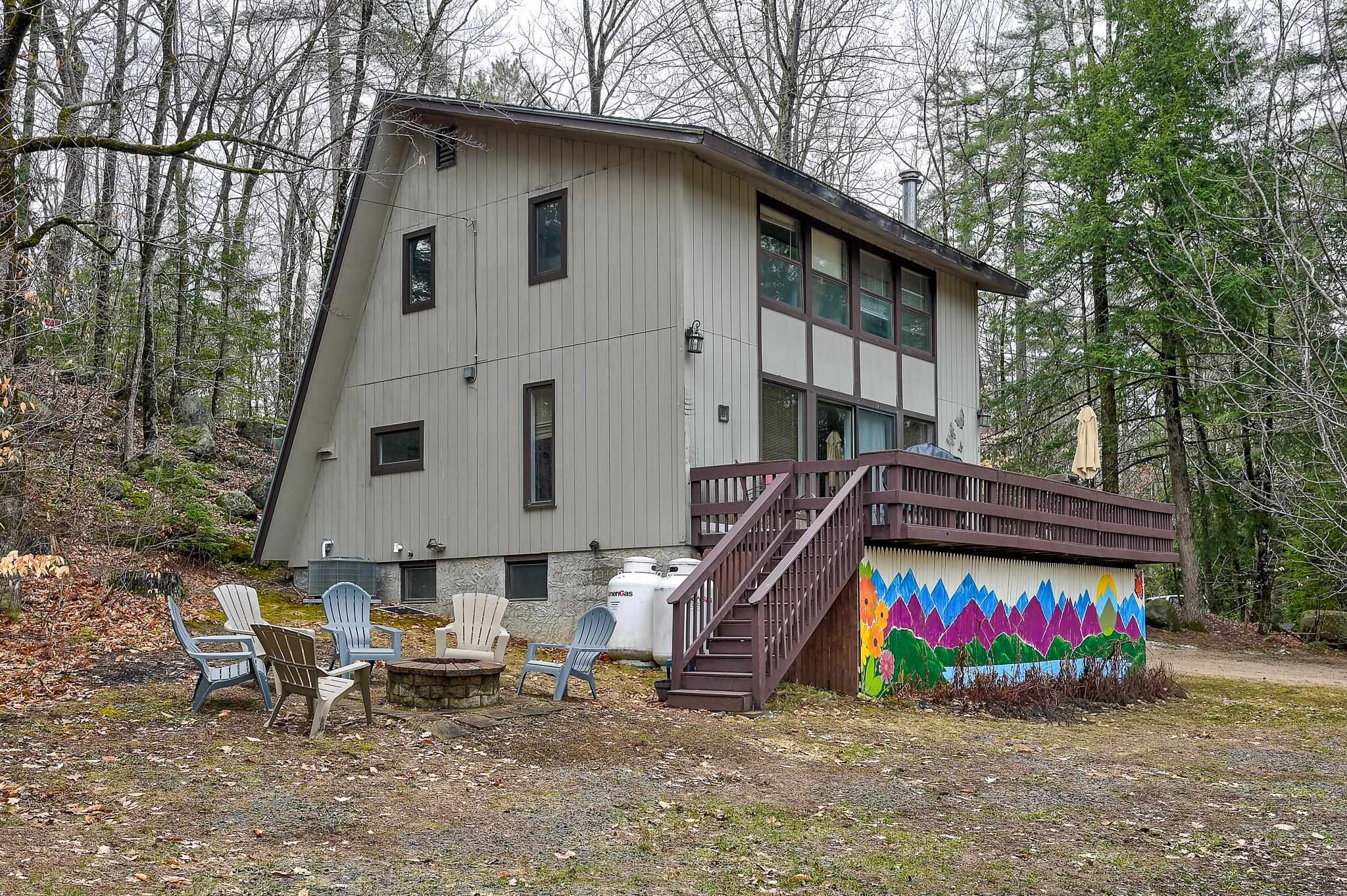 2 Grachen Drive