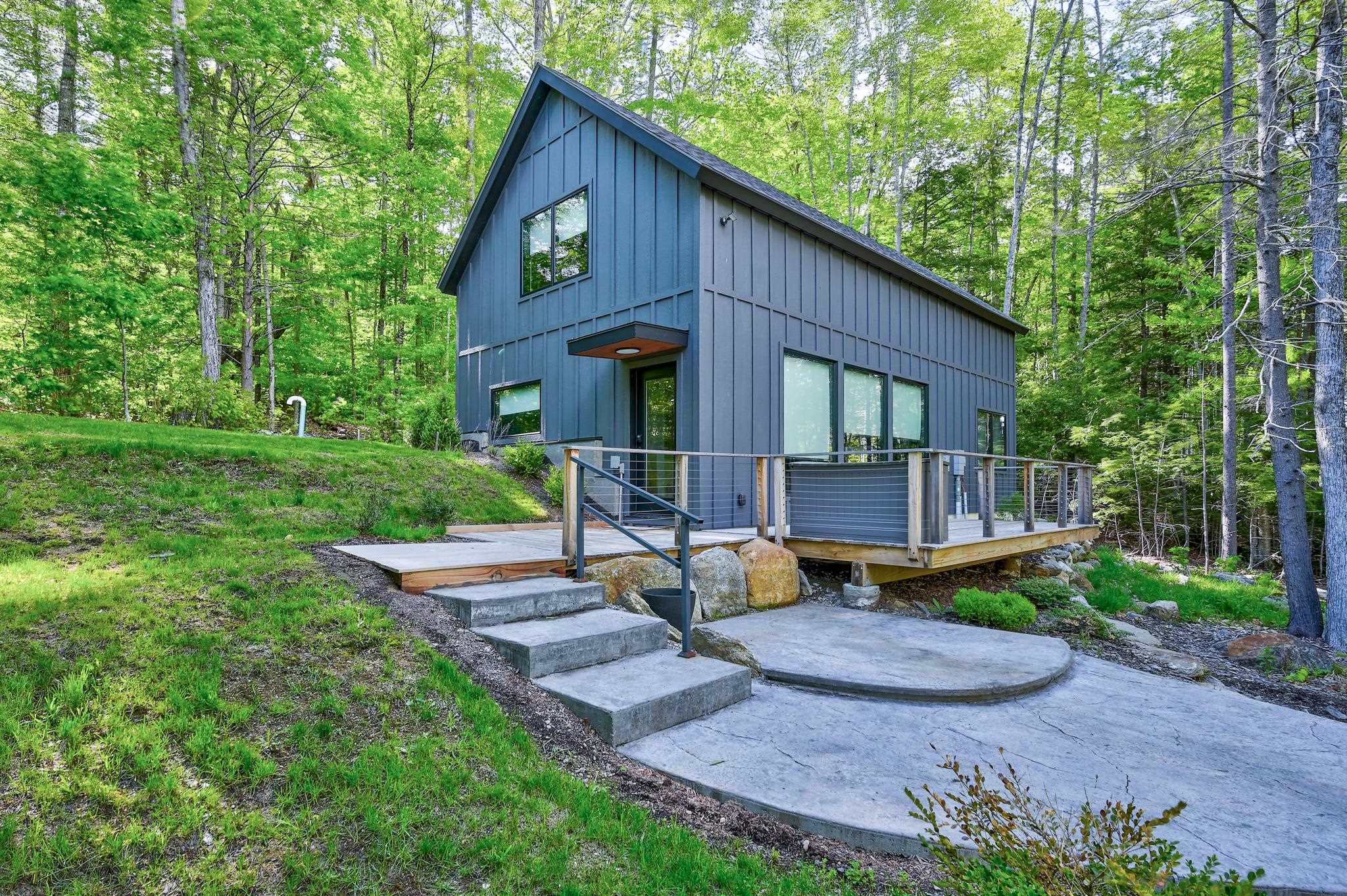 18 Woody Lane photo