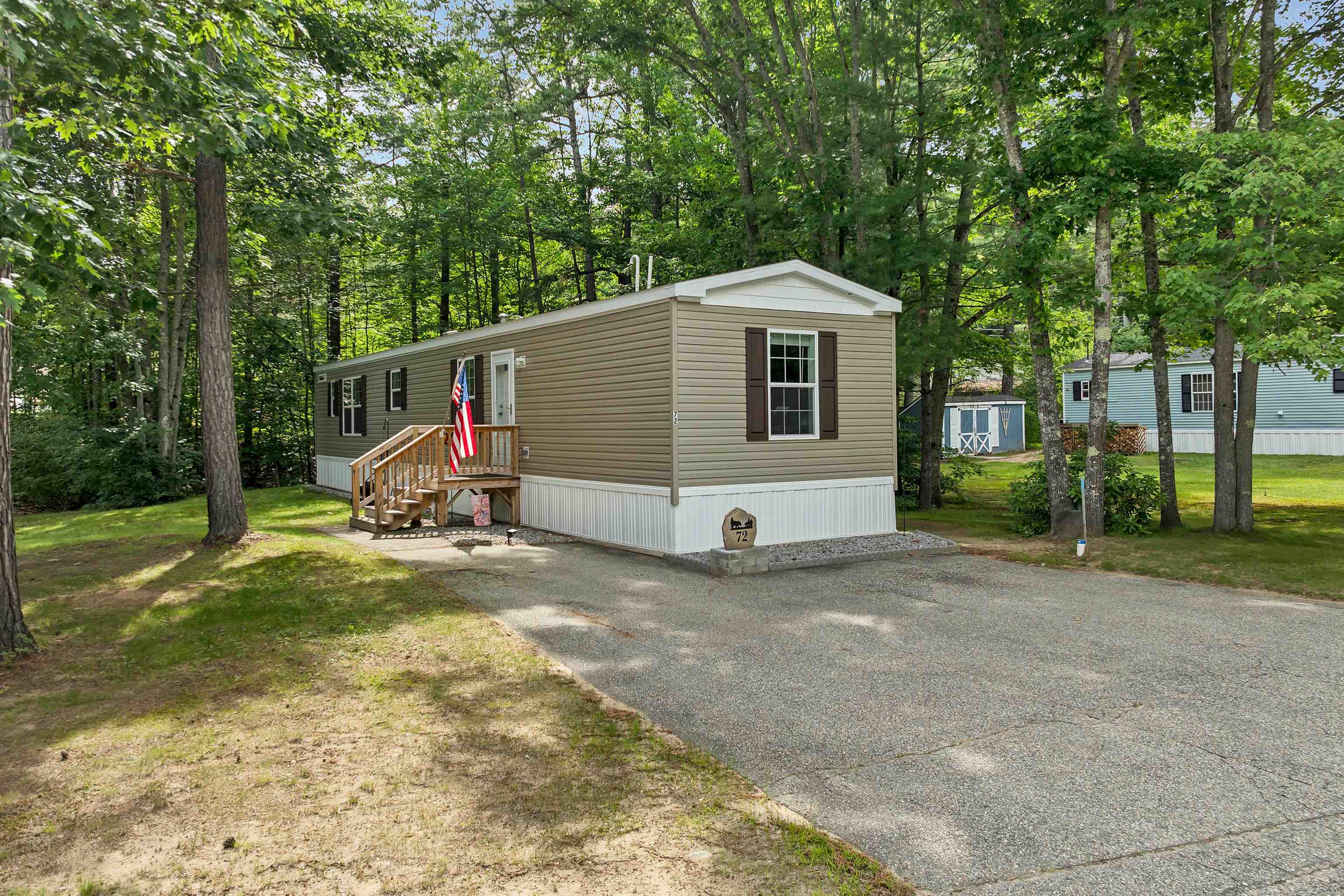 72 Buckingham Drive