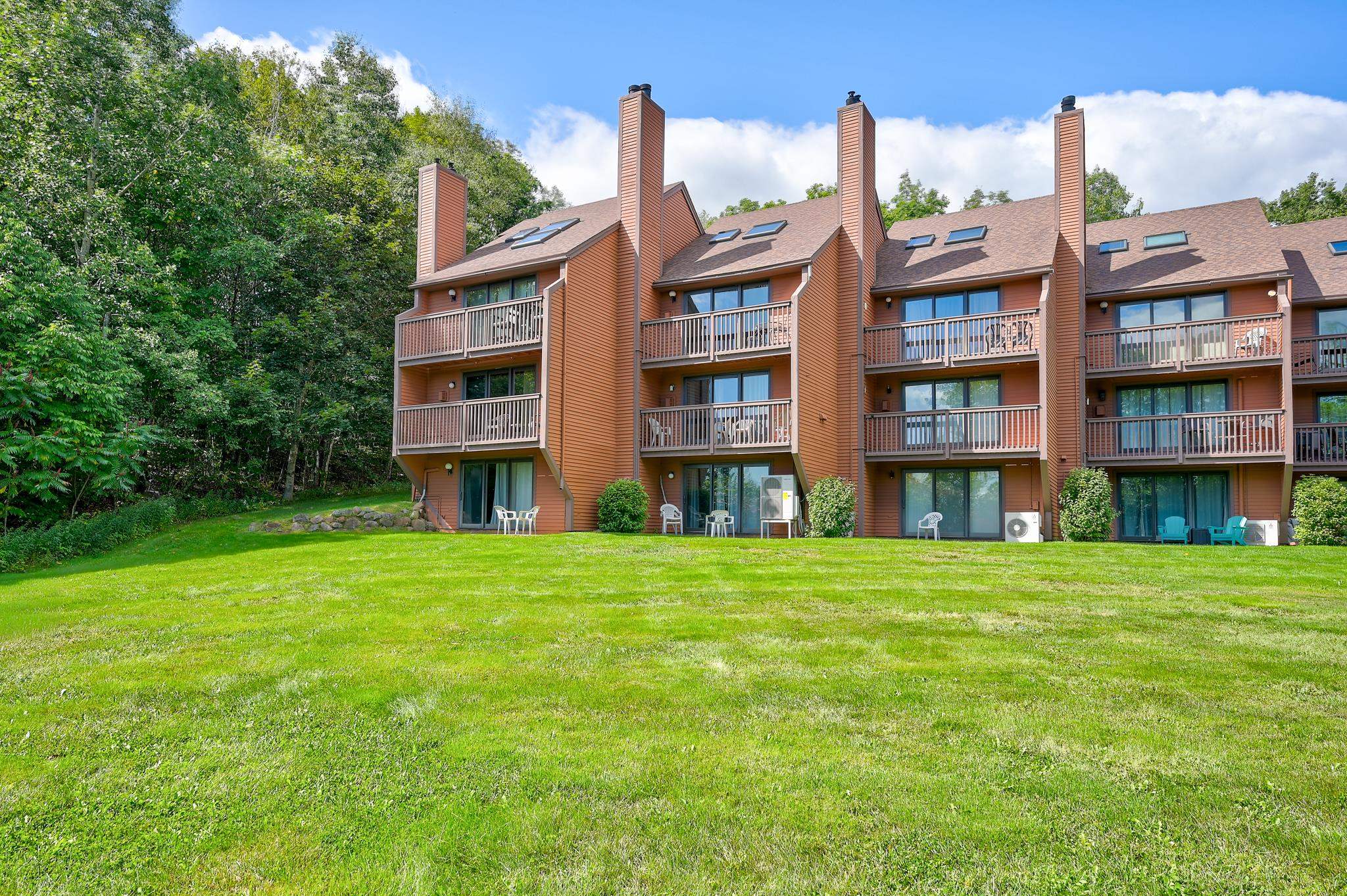 1-B18 Nordic Village Lane Unit: B18