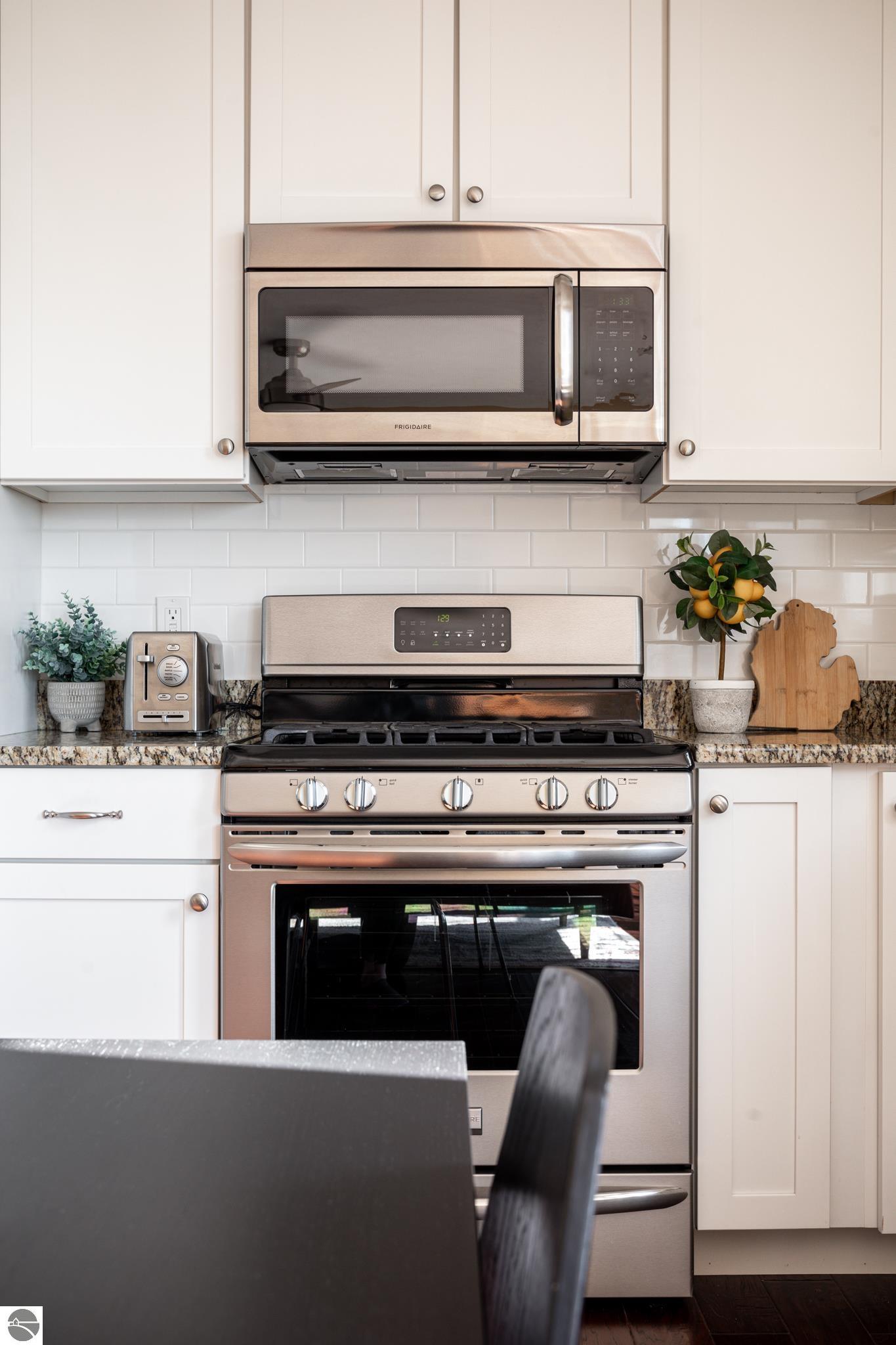 119 E Eighth Street # 6