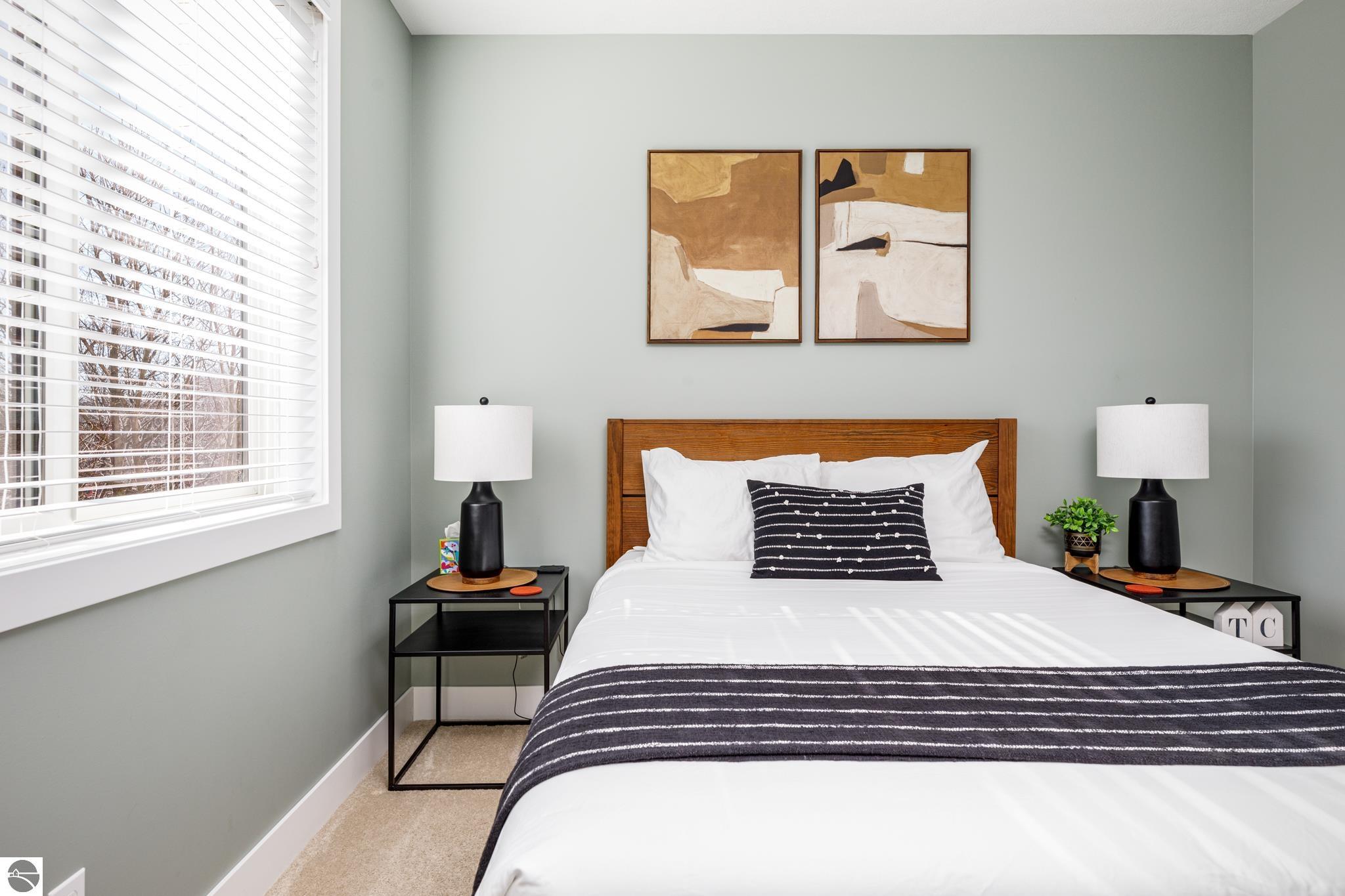 119 E Eighth Street # 6