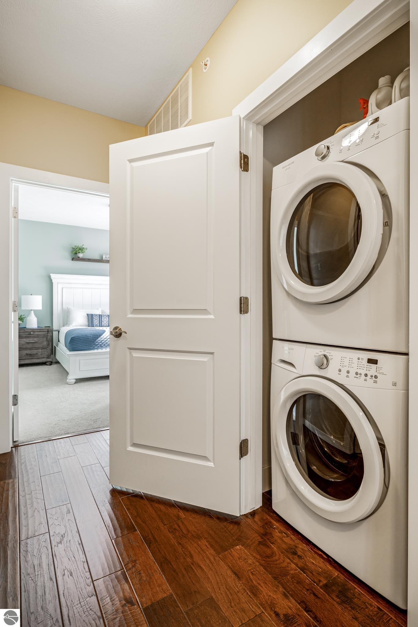 119 E Eighth Street # 6