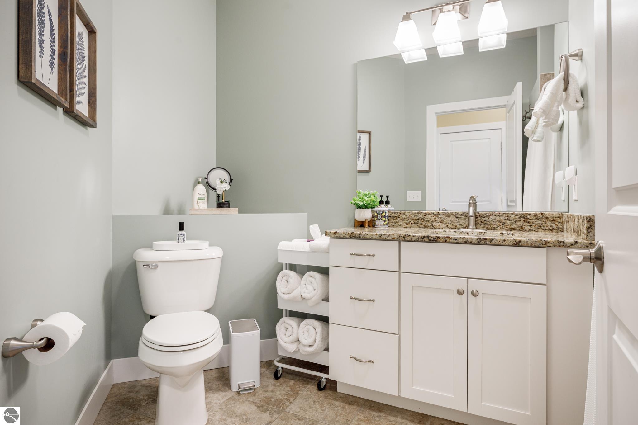 119 E Eighth Street # 6