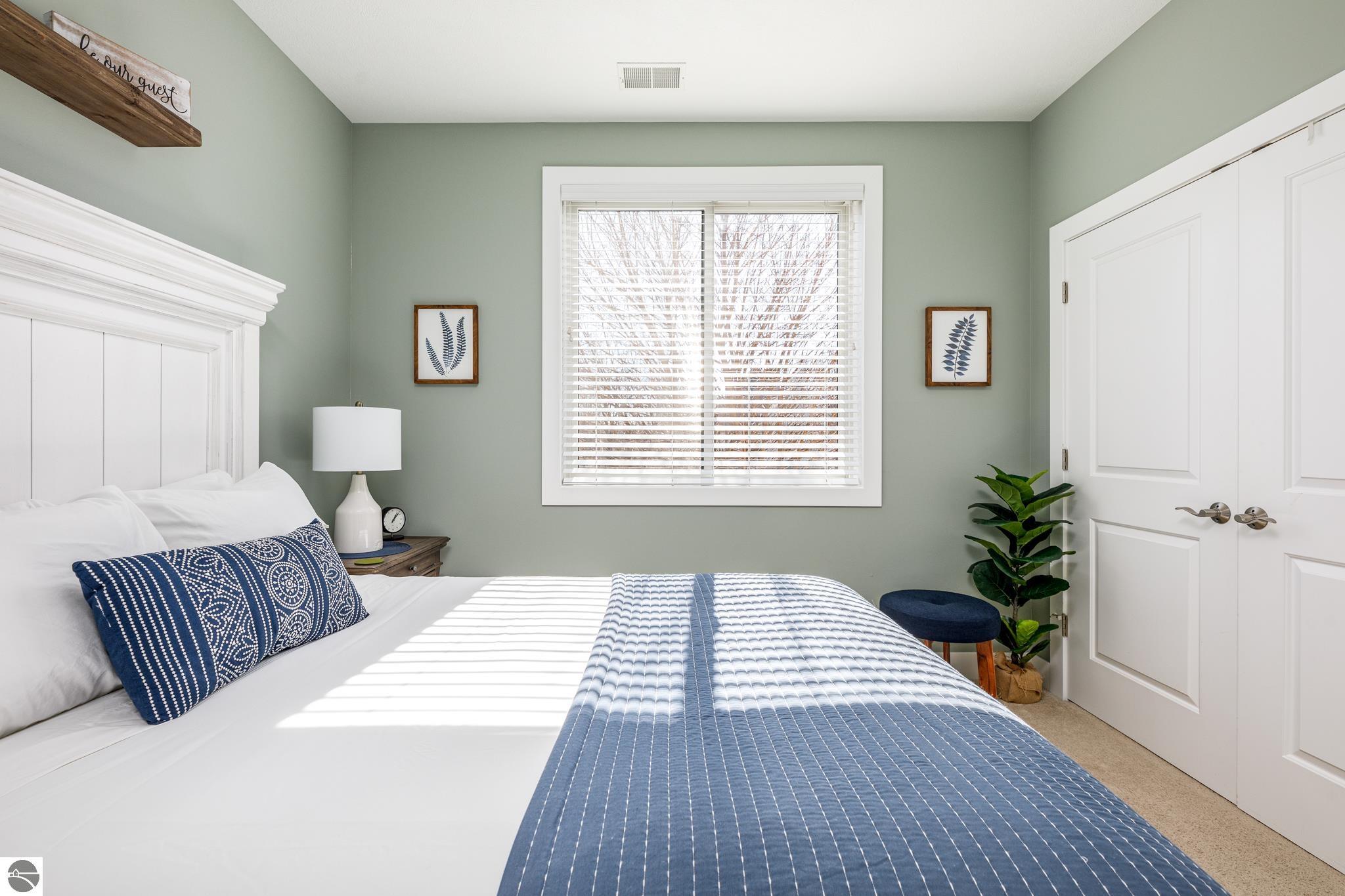 119 E Eighth Street # 6