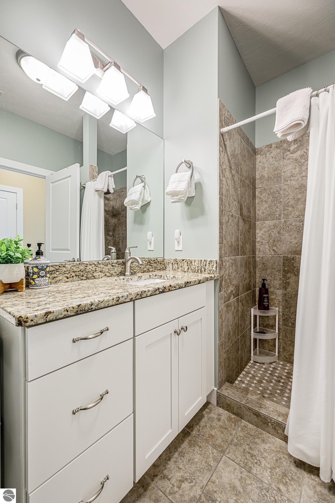 119 E Eighth Street # 6