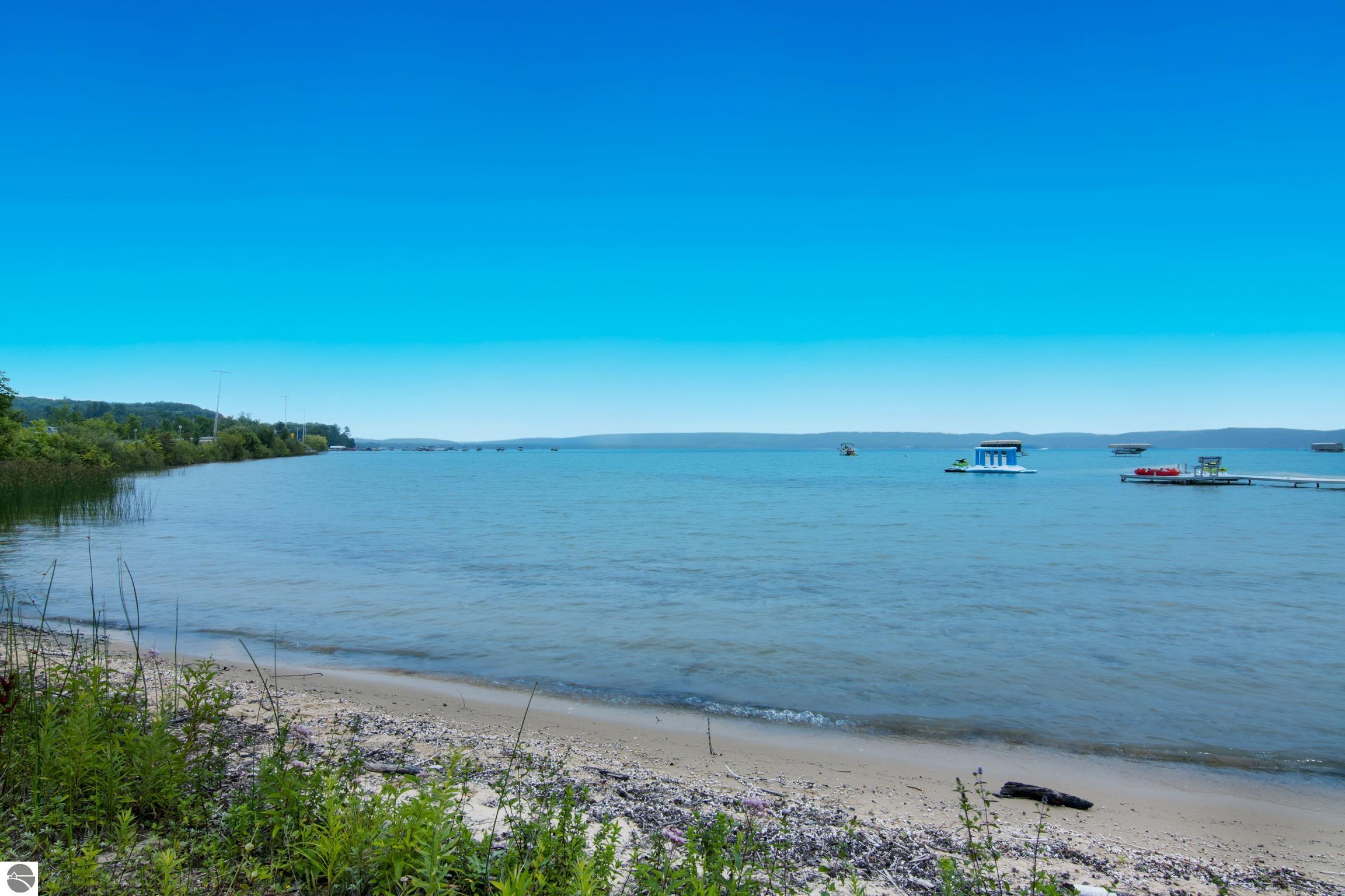 8489 S Glen Lake Road